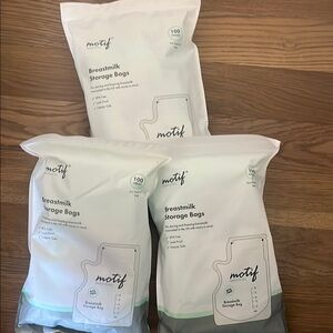 Motif Breastmilk Storage Bags